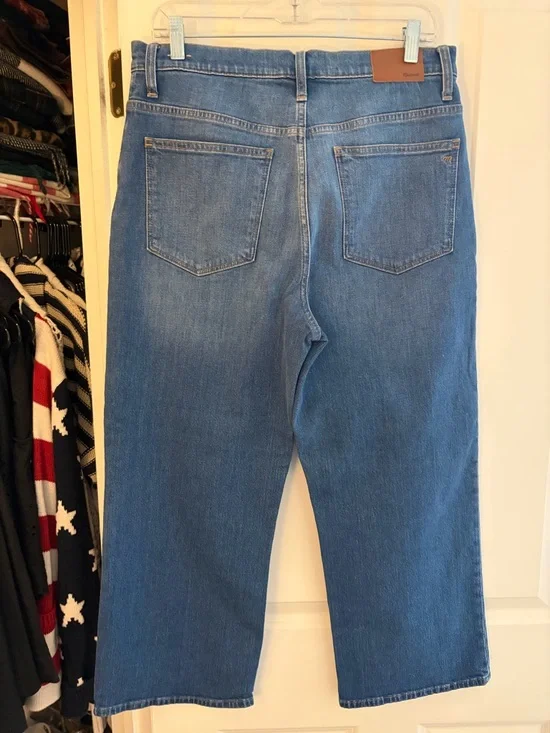 Madewell High-Rise Button Fly Wide Leg Jeans in Blue Wash - Picture 4 of 6
